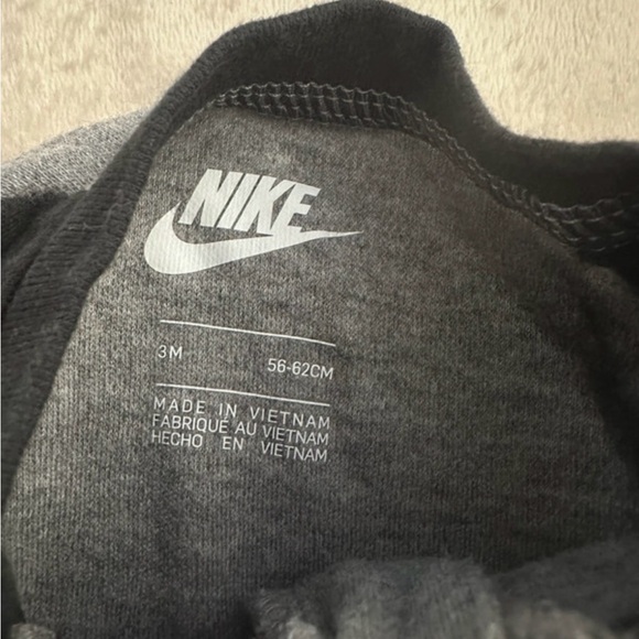 Nike Infant Sleeper Outfit | Size 3 Months - Picture 3 of 3